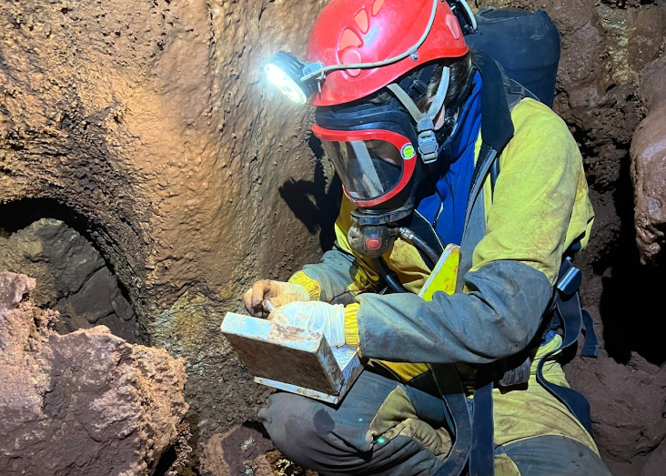 Conservation, monitoring and restoration assessment of the world-class cave biodiversity hotspot in Portugal